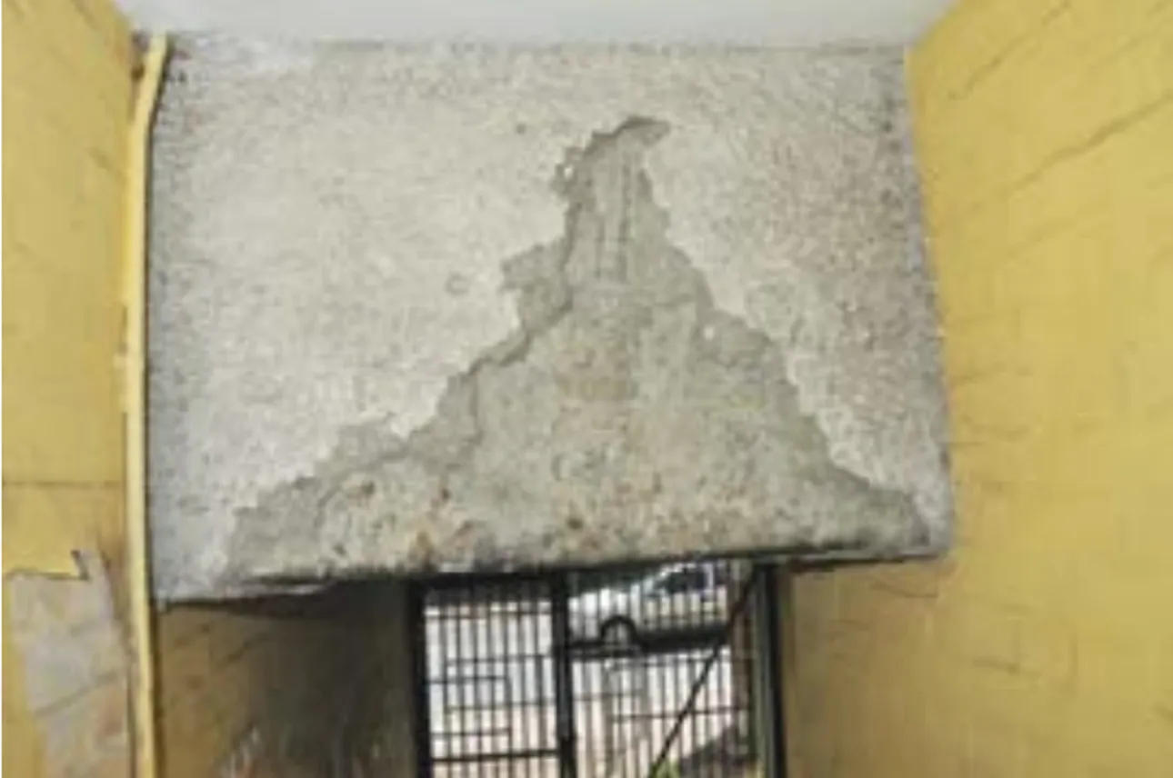 Delaminated asbestos insulation