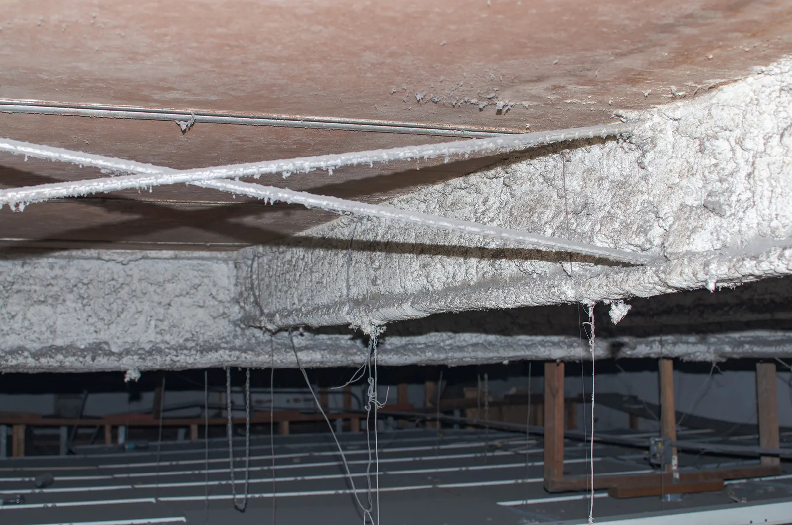Sprayed-on asbestos insulation